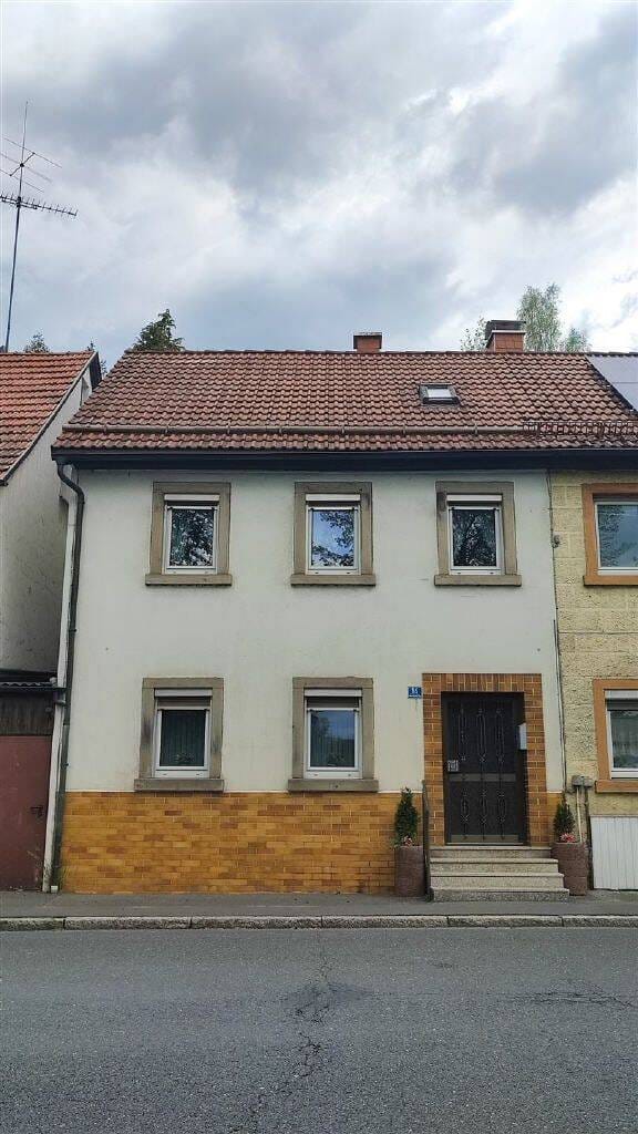 Immobilie in Marktrodach - **Klein, fein, mein** Schnuckeliges Häuschen mit schönem Garten - Bild 0