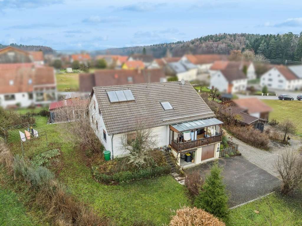 Immobilie in Markt Wald - Familienparadies mit großem Grundstück, Bachlauf und Platz für mehrere Generationen - Bild 0