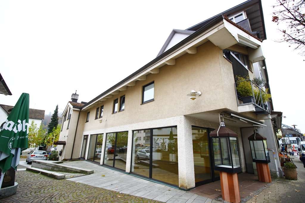Immobilie in Wehr - Gepflegtes Wohn- und Geschäftshaus im Zentrum von Wehr - KAPITALANLAGE - Bild 0