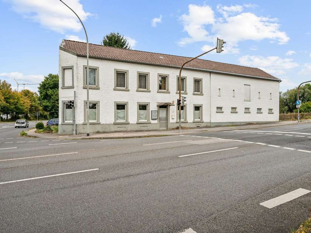 Immobilie in Würselen - Würselen - Freistehender Hof mit großer Scheune und unzähligen Nutzungsmöglichkeiten - Bild 1