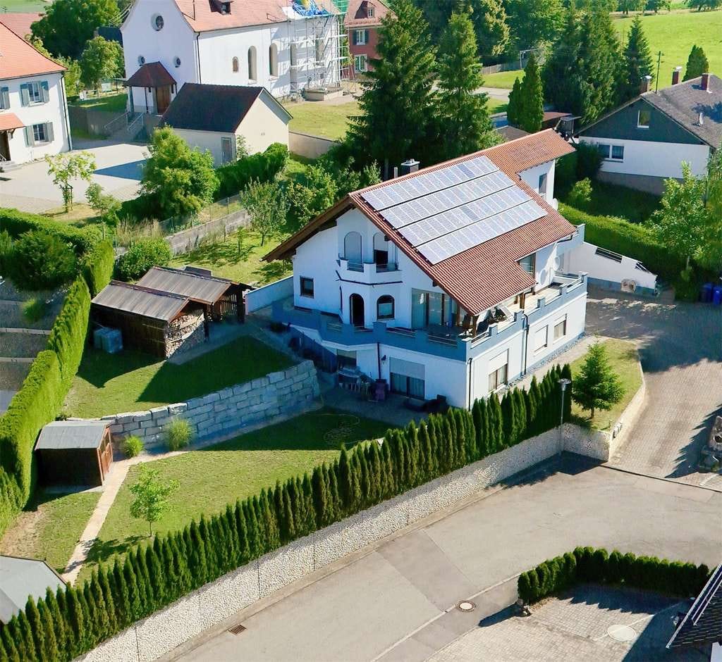 Immobilie in Herdwangen-Schönach - Lichtdurchflutetes Mehrfamilienhaus in einer traumhaft ruhigen Lage - Bild 0