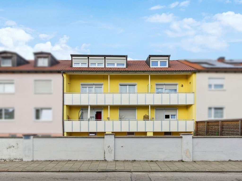 Immobilie in Karlsfeld - Vermietetes Mehrfamilienhaus als Kapitalanlage mit Entwicklungspotenzial in Karlsfeld - Bild 0