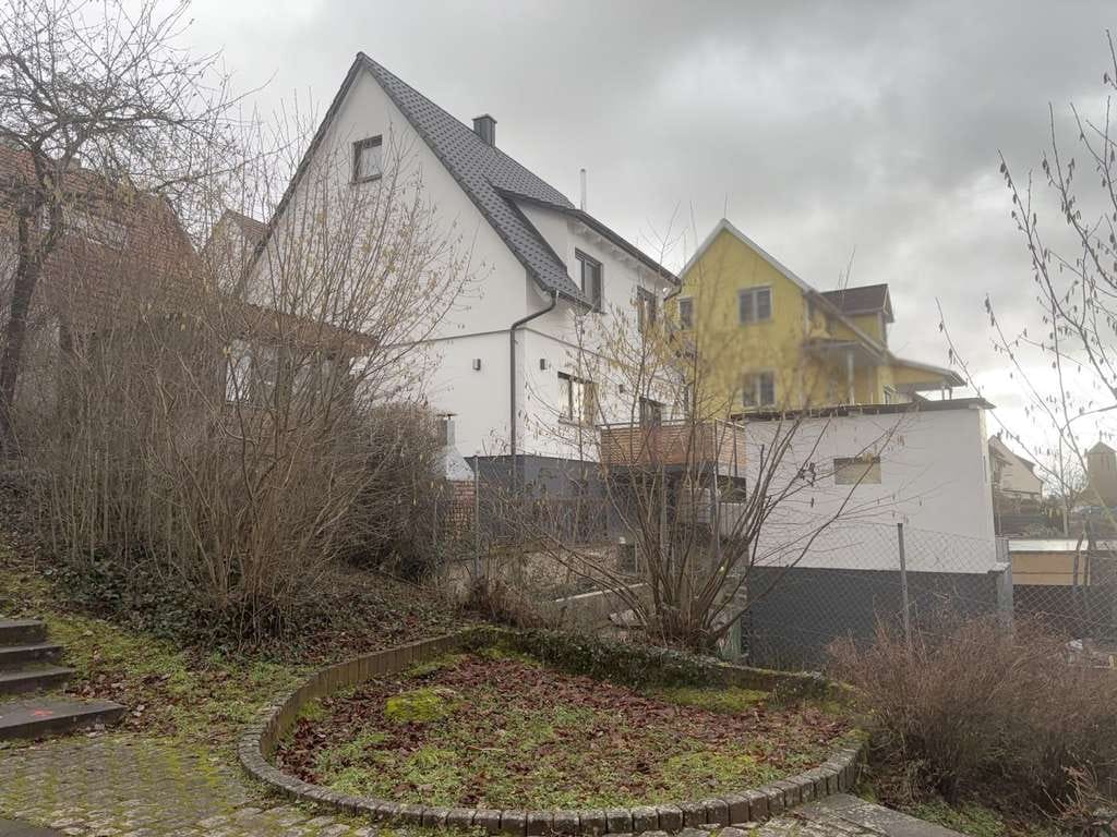Immobilie in Werneck - Stettbach: Frischzellenkur erfolgreich! Älteres Haus fast wie neu. - Bild 2