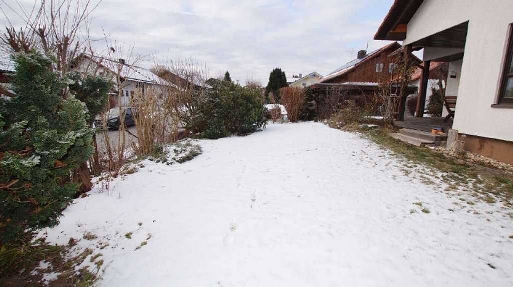 Immobilie in Hunderdorf - Kurzfristig beziehbares Einfamilienhaus in Hunderdorf - Bild 1