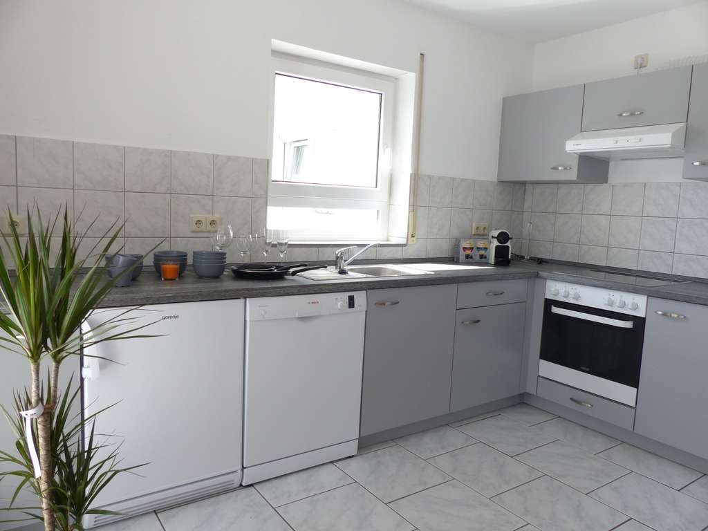 Immobilie in Kappel-Grafenhausen - Bezugsfrei ab 12/2026: Moderne 3-Zimmer-Wohnung im Erdgeschoss mit Balkon und Einbauküche in Kappel - Bild 3