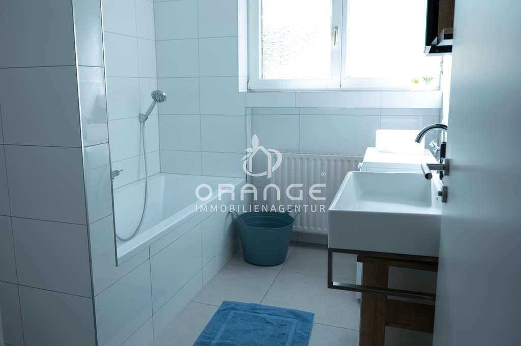 Immobilie in Laichingen - * Attraktive Kapitalanlage in Laichingen-Suppingen: Modernisiertes Wohnhaus mit hoher Flexibilität * - Bild 2