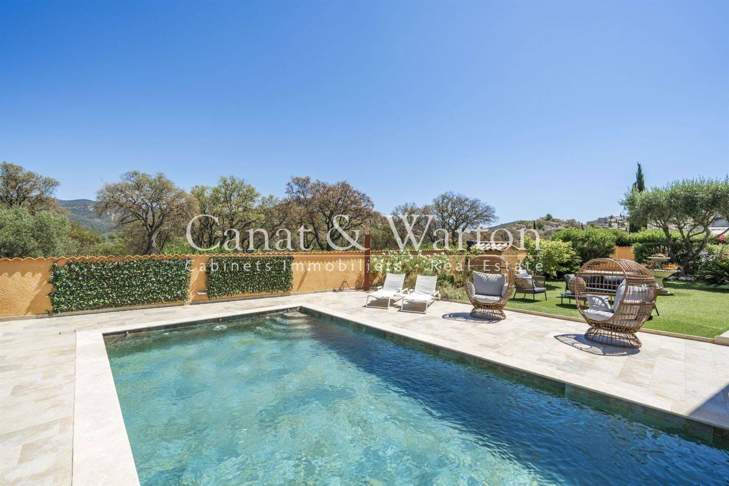 Immobilie in Marquartstein - La Londe-Les-Maures, Domaine De Valcros - Villa T5 mit Pool - Bild 1