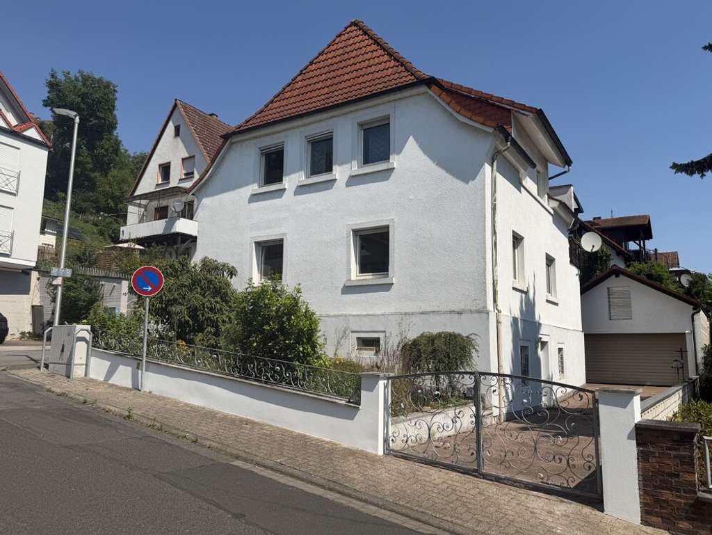 Immobilie in Obernburg am Main - Ruhiges Einfamilienhaus mit Garten im Herzen der Stadt - Bild 1
