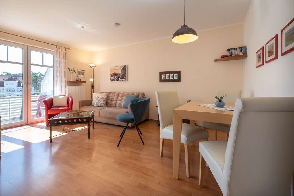 Immobilie in Baabe - Schöne Wohnung am Kurpark in Baabe mit Balkon und Meerblick - Bild 3