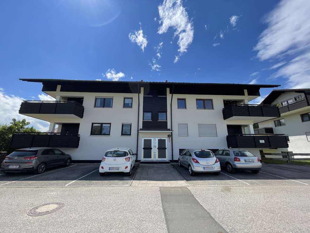 Immobilie in Raubling - Charmante 2-Zimmerwohnung – naturnah und gut angebunden - Bild 1