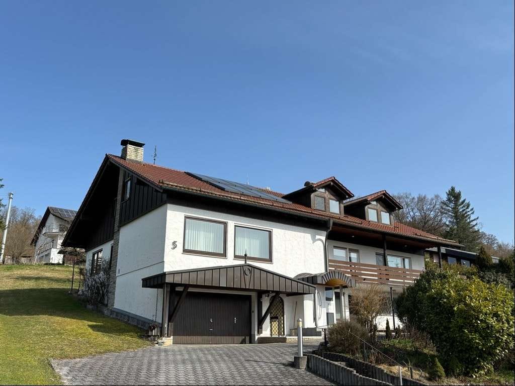 Immobilie in Oberrot - Großzügiges Wohnhaus mit Blick ins Rottal! - Bild 0