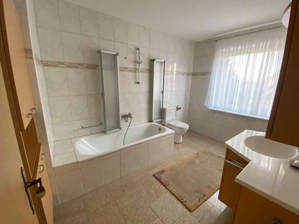 Immobilie in Rühen - Viel Platz für Ihre Pläne: Großzügiges Einfamilienhaus in Rühen - Bild 4