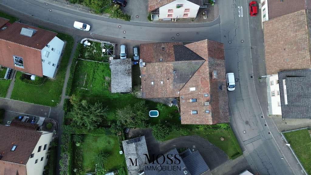 Immobilie in Schopfheim - Mehrfamilienhaus mit 511 m2 Wohn-/Nutzfläche und grossem Grundstück 878m2 - Bild 4