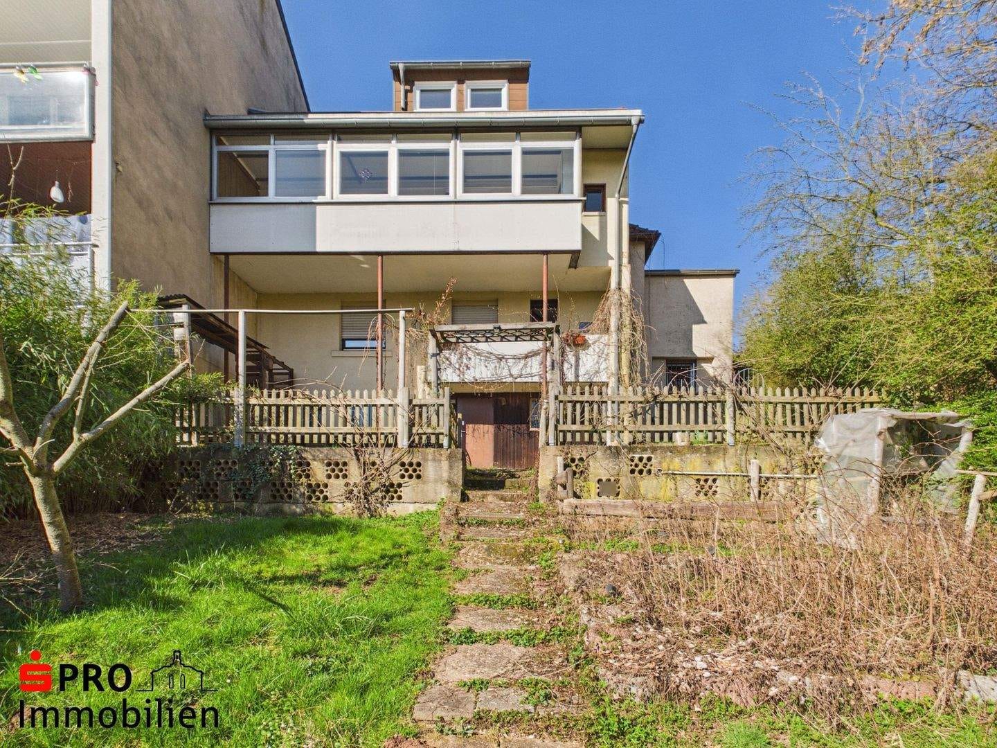 Immobilie in Heusweiler - Mehrgenerationenhaus mit großem Grundstück in Heusweiler! - Bild 2