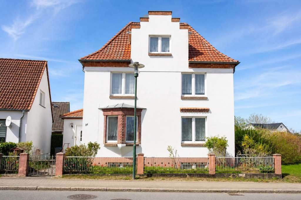 Immobilie in Neubukow - Familienhaus nahe Kühlungsborn & Salzhaff – 130 m² Wohnfläche, großer Garten, sofort verfügbar - Bild 0