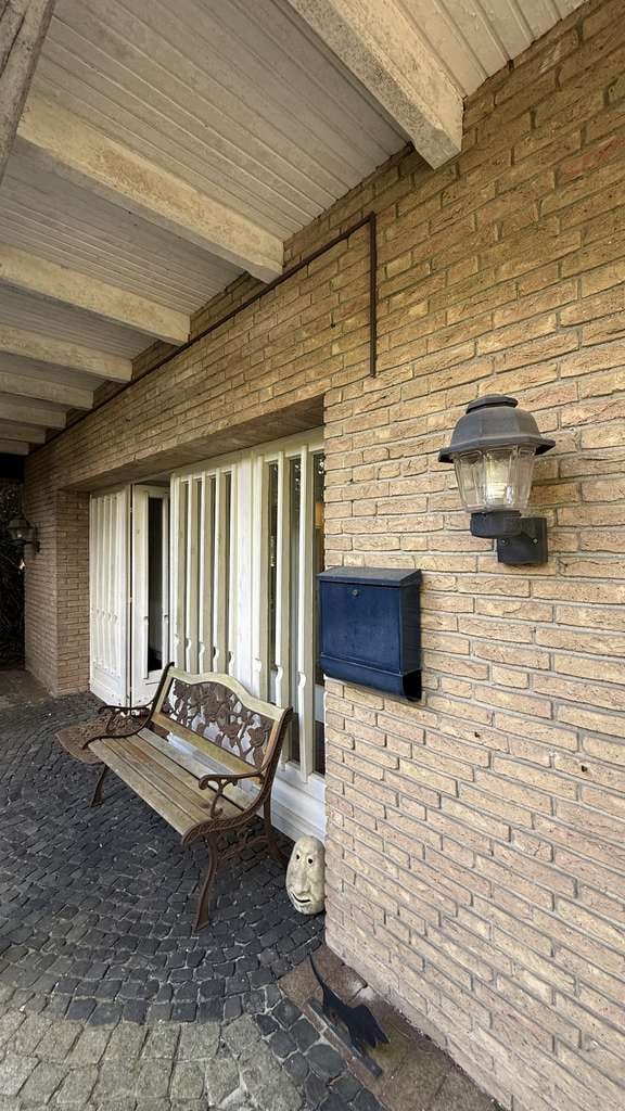 Immobilie in Wiefelstede - Großzügiges Einfamilienhaus mit 209 m² Wohnfläche auf 1.333 m² in ruhiger Bestlage von Wiefelstede - Bild 2