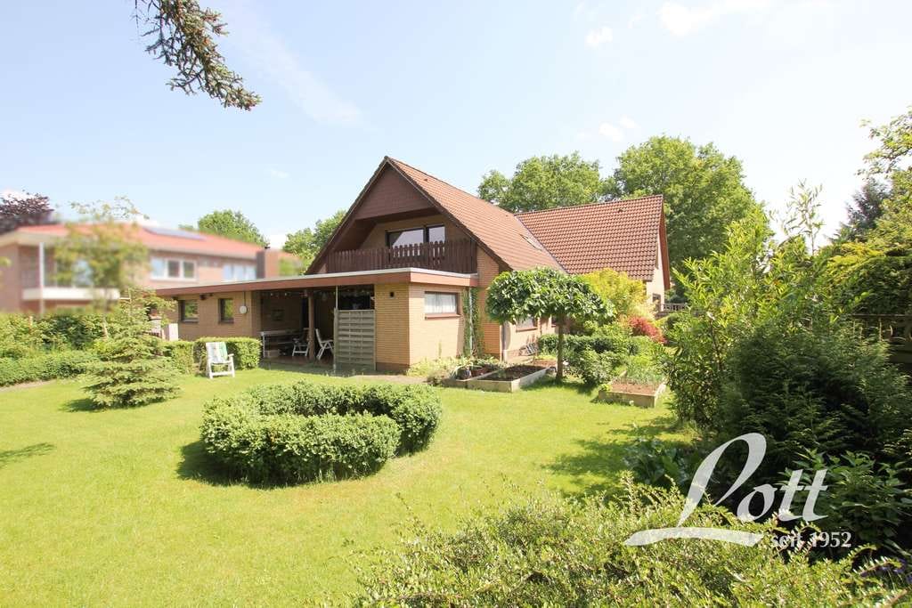 Immobilie in Apen - +++ Beste Zentrumslage - geräumiges ZFH mit viel Platz für Familie und Hobbies! +++ - Bild 0