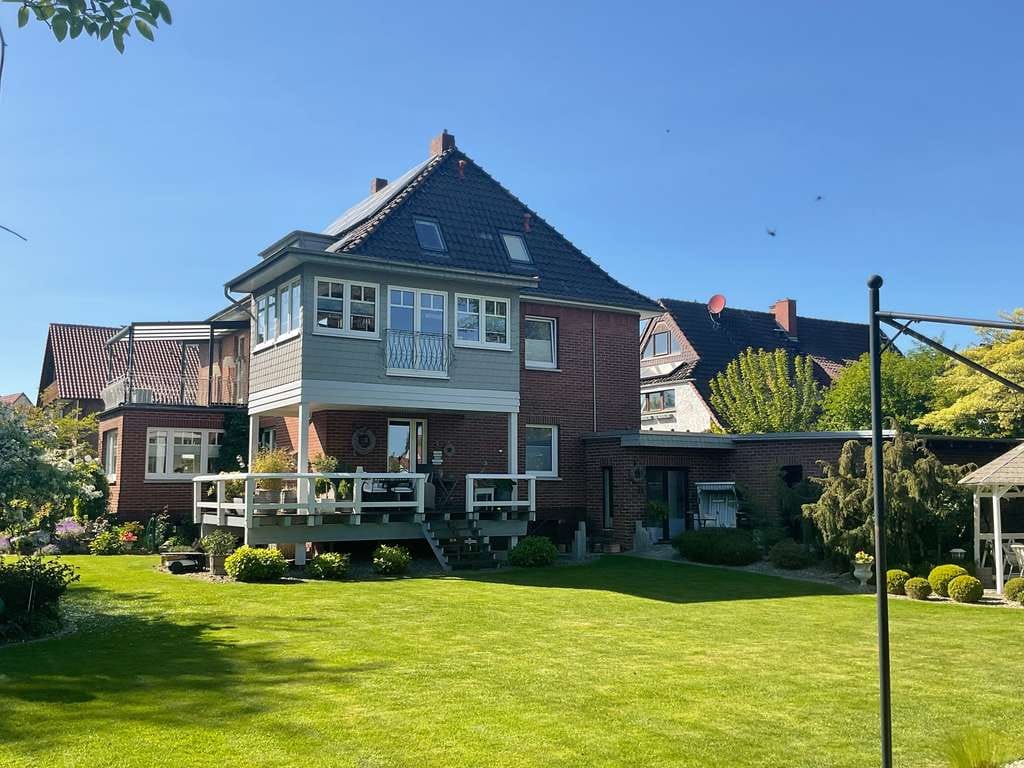 Immobilie in Lindhorst - Hier wartet ein Traumhaus mit wundervollem Grundstück auf genau Sie! - Bild 0