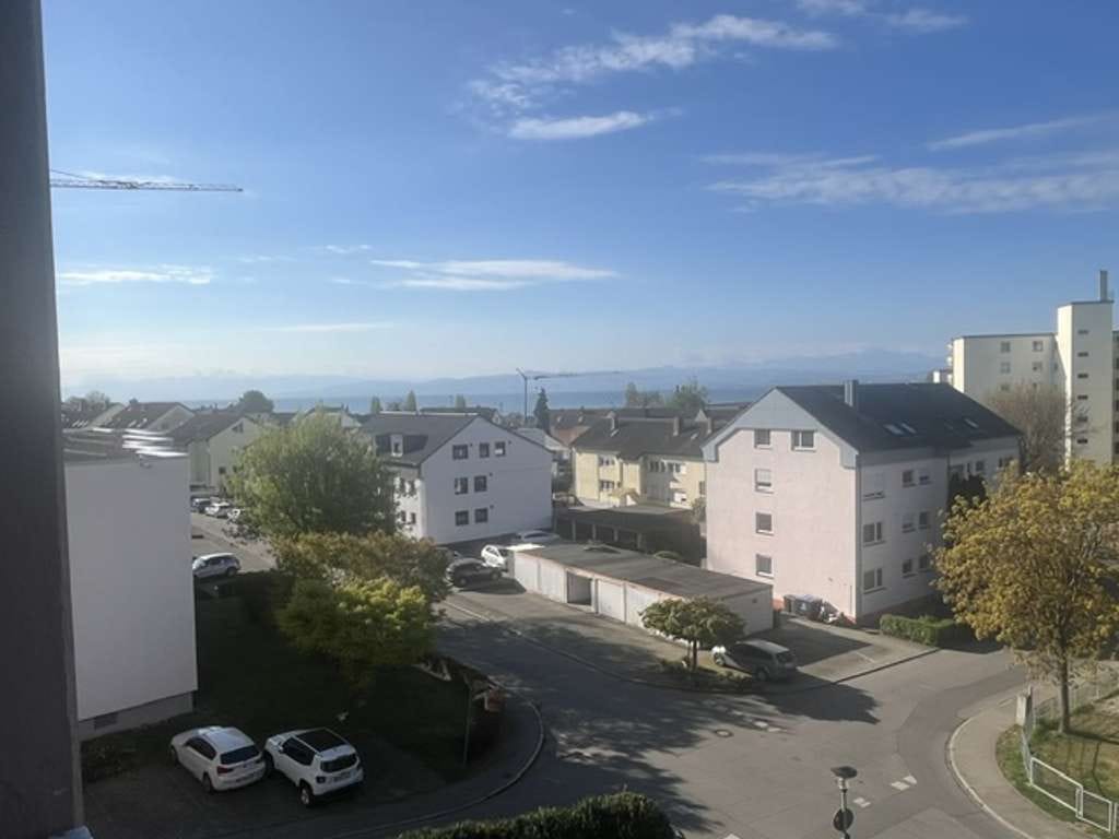 Immobilie in Immenstaad am Bodensee - Gut geschnittene 3-Zimmer Wohnung mit Fernsicht Richtung See und Garage - Bild 0