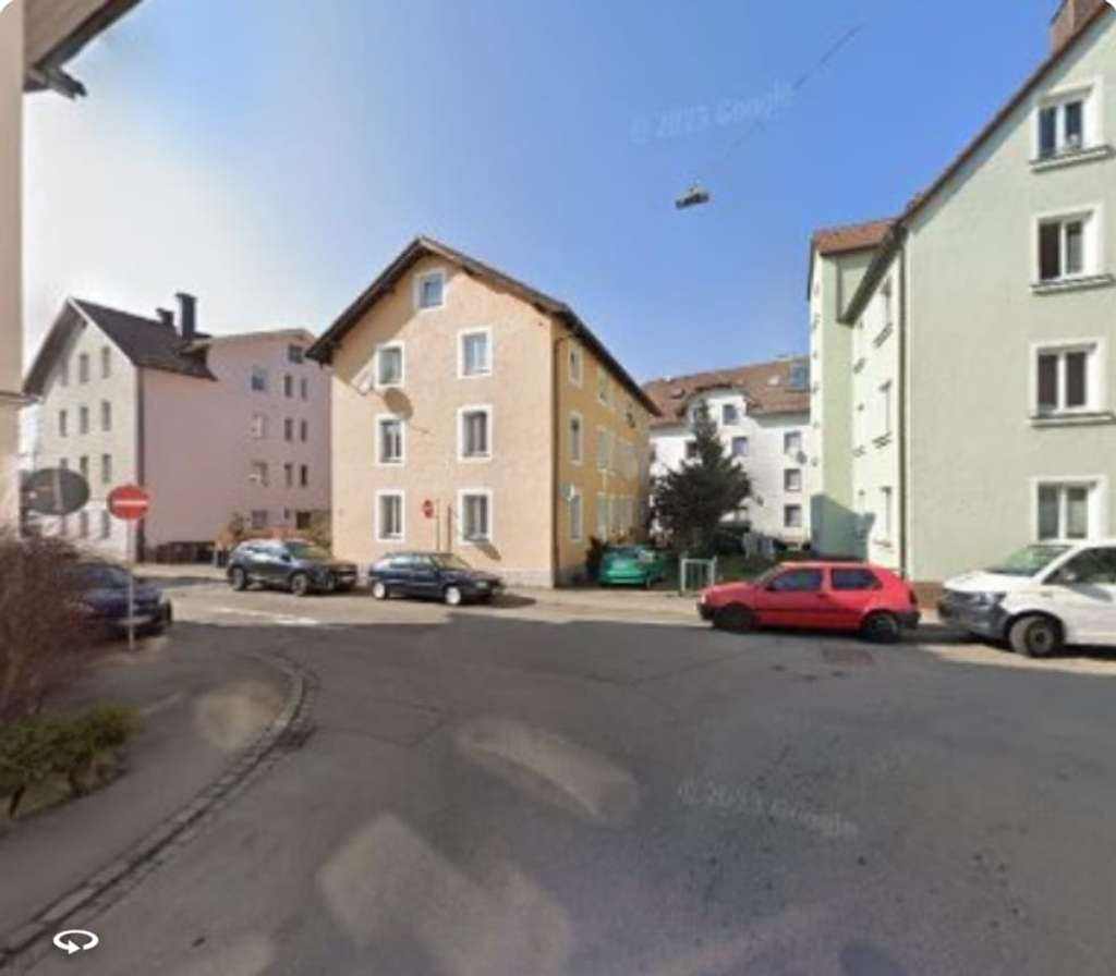 Immobilie in Kempten (Allgäu) - Saniere mich 6 WE Haus in Kempten kauf in Bayern Grunderwerbssteuer 3,5% teils vermietet - Bild 0