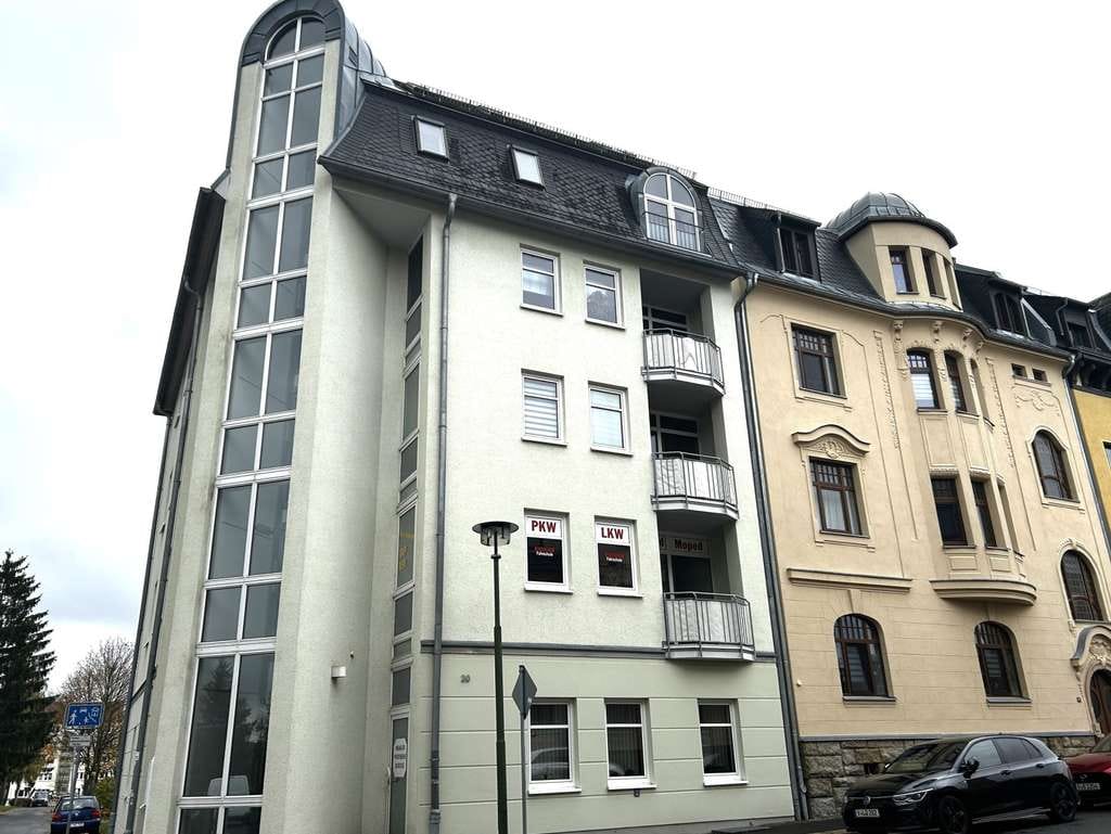 Immobilie in Treuen - Modern geschnittene 1-Raum-Wohnung mit Loggia in Treuen! Vermietet, Aufzug! - Bild 0