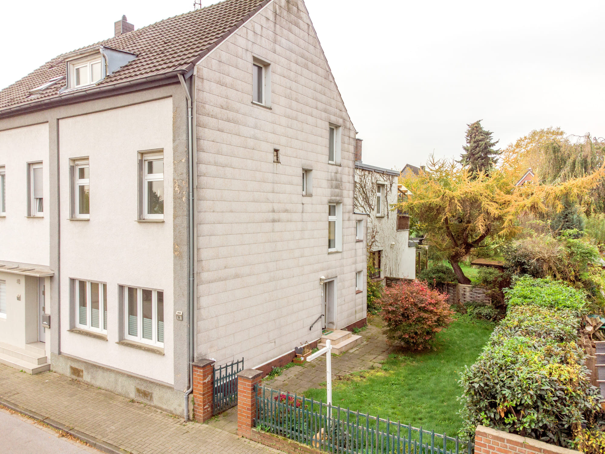 Immobilie in Langenfeld (Rheinland) - Einfamilienhaus mit schönem Gartengrundstück im Zentrum von Langenfeld *provisionsfrei - Bild 1