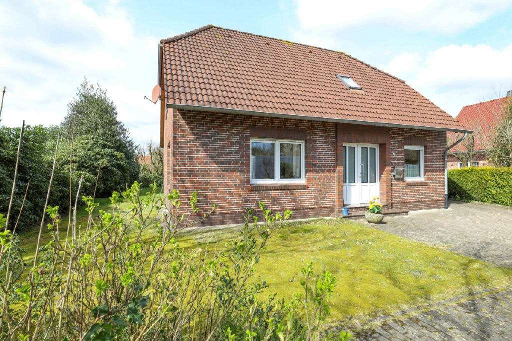 Immobilie in Friedeburg - TT bietet an: Am Ende der Sackgasse beginnt Zuhause  Gepflegtes Klinkerhaus mit Garten und vi - Bild 1