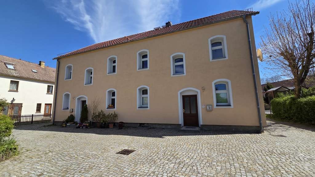 Immobilie in Ebersbach - Mehrfamilienhaus mit Potenzial - Bild 3