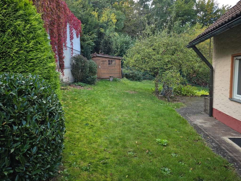 Immobilie in Kammerstein - Mehrgenerationenhaus (2 Familienhaus) mit 250 qm Wohnfläche und 2 Garagen zu verkaufen - Bild 2