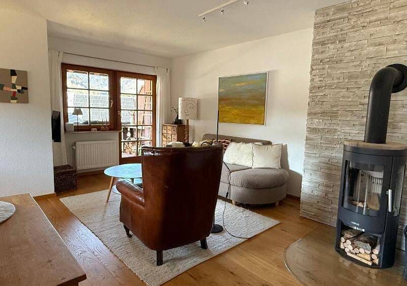 Immobilie in St. Blasien - Stilvoll wohnen im Herzen des Südschwarzwalds - modernisierte 2-Zimmerwohnung mit Balkon und Panoramablick - Bild 0