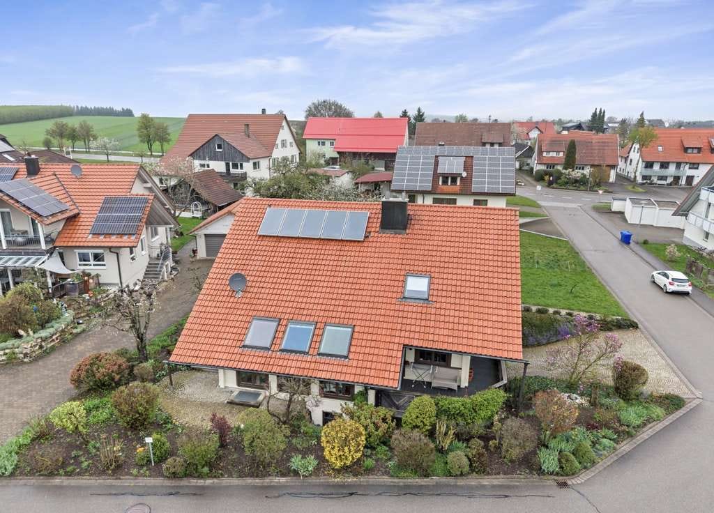 Immobilie in Rosenfeld - Großzügiges, sonniges Blockhaus mit besonderem Wohngefühl in Rosenfeld-Bickelsberg! - Bild 2