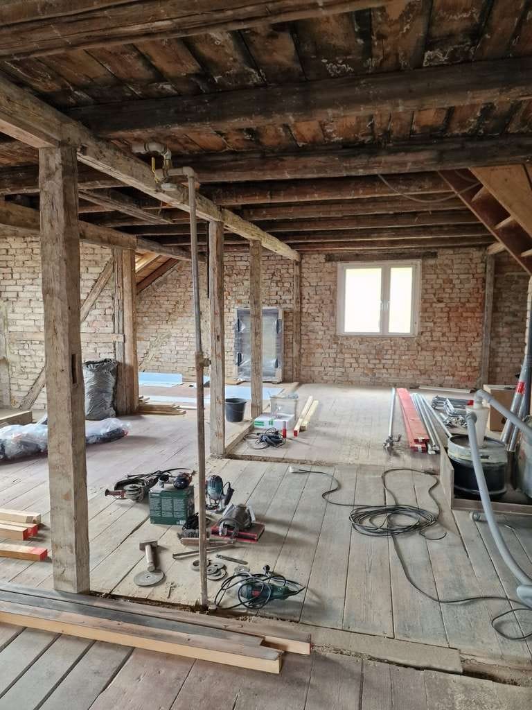 Immobilie in Heinsdorfergrund - Mehrfamilienhaus mit 235m² Wohnfläche + Nebengebäude mit 125m² in zentraler Lage in Reichenbach - Bild 1