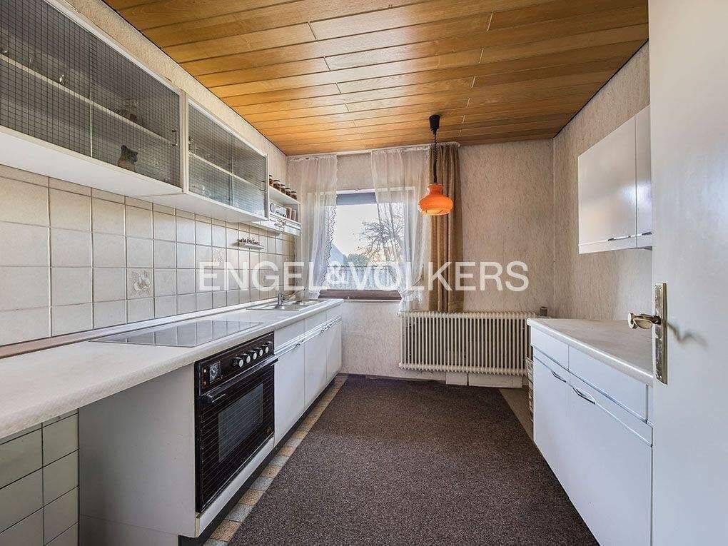 Immobilie in Großhabersdorf - Großzügiges Grundstück mit Entwicklungspotenzial in Großhabersdorf – Sanieren, Erweitern oder Neubau realisieren - Bild 2