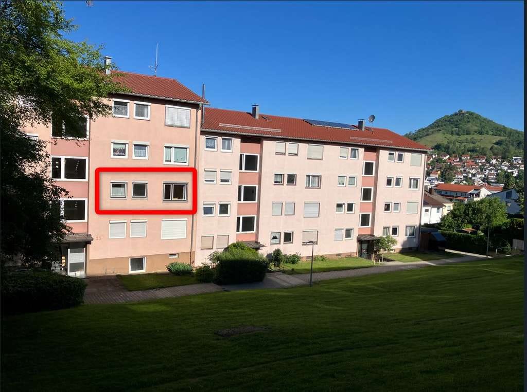 Immobilie in Eningen unter Achalm - Gepflegte 3-Zimmer-Wohnung in Eningen unter Achalm - Bild 0