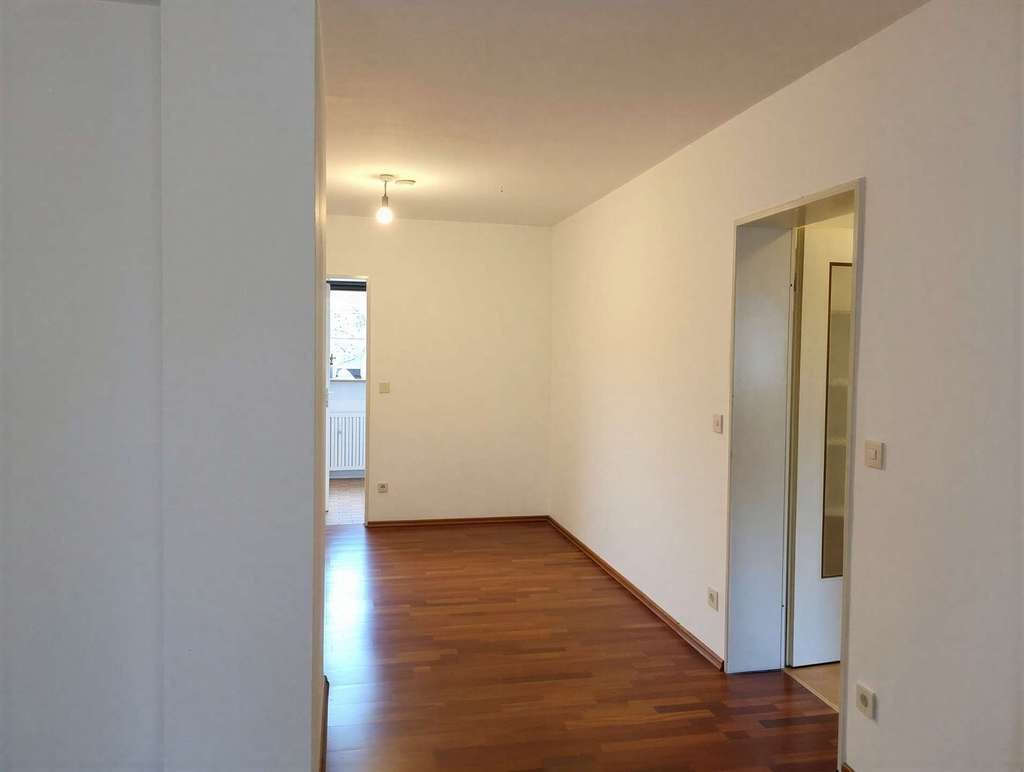 Immobilie in Erding - Charmante 2-Zimmer-Wohnung mit Südbalkon in Erding/Klettham- Erbbaurecht - Bild 3
