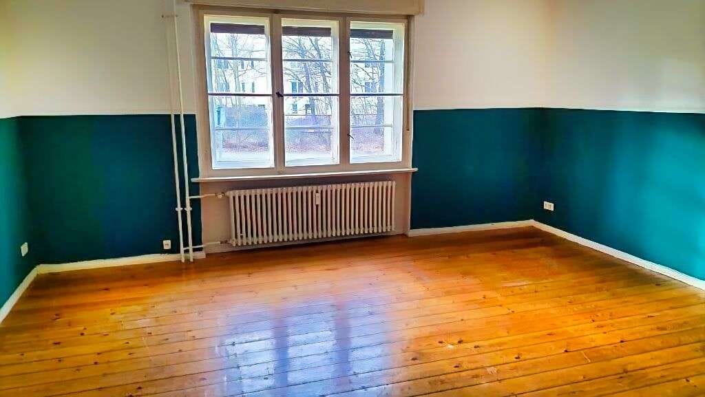 Immobilie in Werneuchen - Charmantes Zweifamilienhaus mit Nebengelass in Werneuchen - Anlageobjekt und/oder Eigennutzung?? - Bild 2