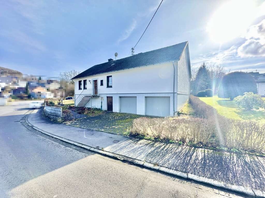 Immobilie in Steinebach/Sieg - **Gepflegtes Einfamilienhaus in ruhiger Lage von Steinebach** - Bild 2