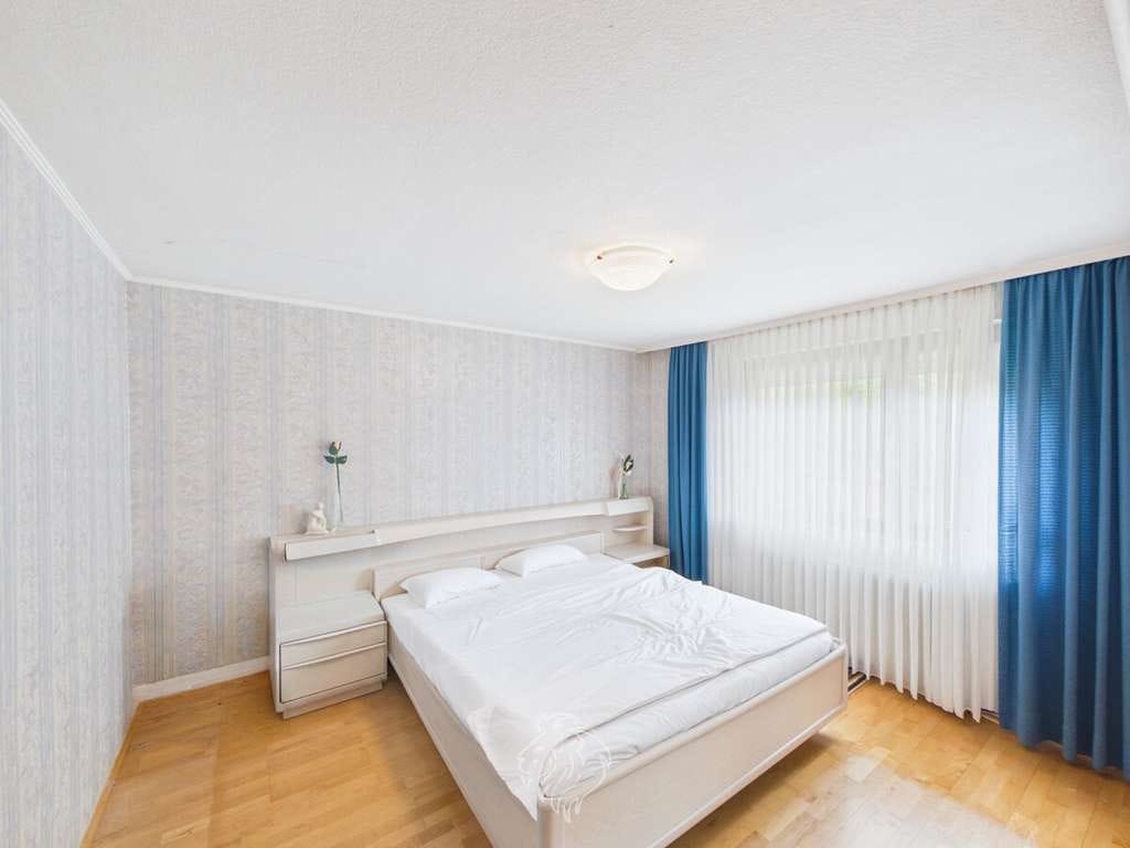 Immobilie in Wertheim - Wohnen mit Burgblick – Großzügiges Mehrgenerationenhaus mit Werkstattfläche in Wertheim - Bild 3