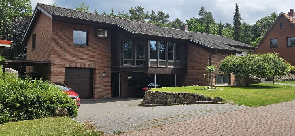Immobilie in Wingst - So schön kann Wohnen sein. Individuelles Wohnhaus mit Traumgrundstück-Wingst - Bild 1